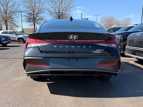 New 2026 Hyundai Elantra Limited FWD image 6