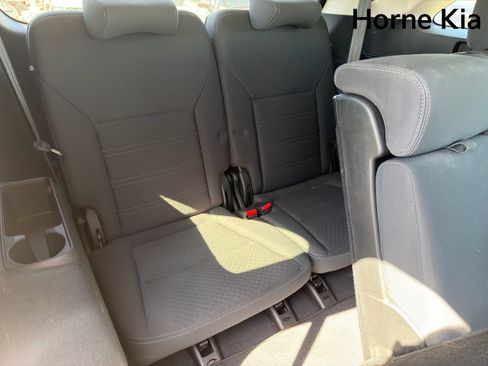 Used 2019 Kia Sorento L FWD image 28