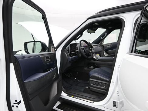 New 2026 INFINITI QX80 4WD w/ Sport Exterior Package image 12