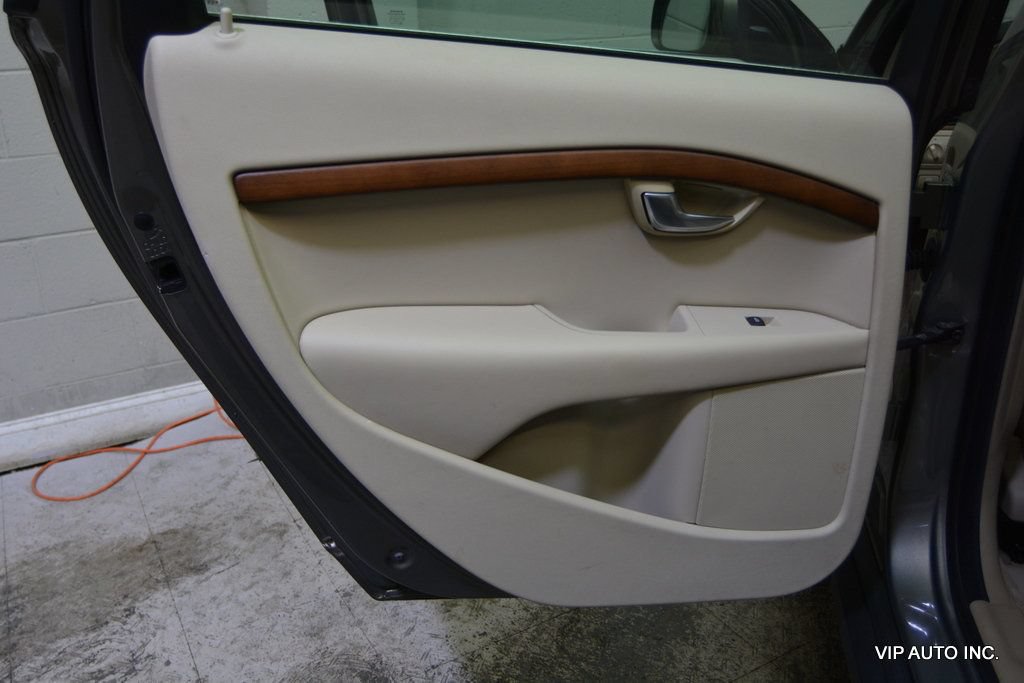 Used 2010 Volvo XC70 3.2 AWD/4WD image 9