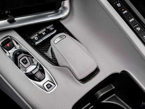 Used 2021 Chevrolet Corvette Stingray Premium Conv w/ Z51 Performance Package image 65