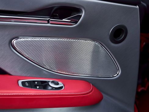 Used 2024 Aston Martin DB12 Coupe image 29