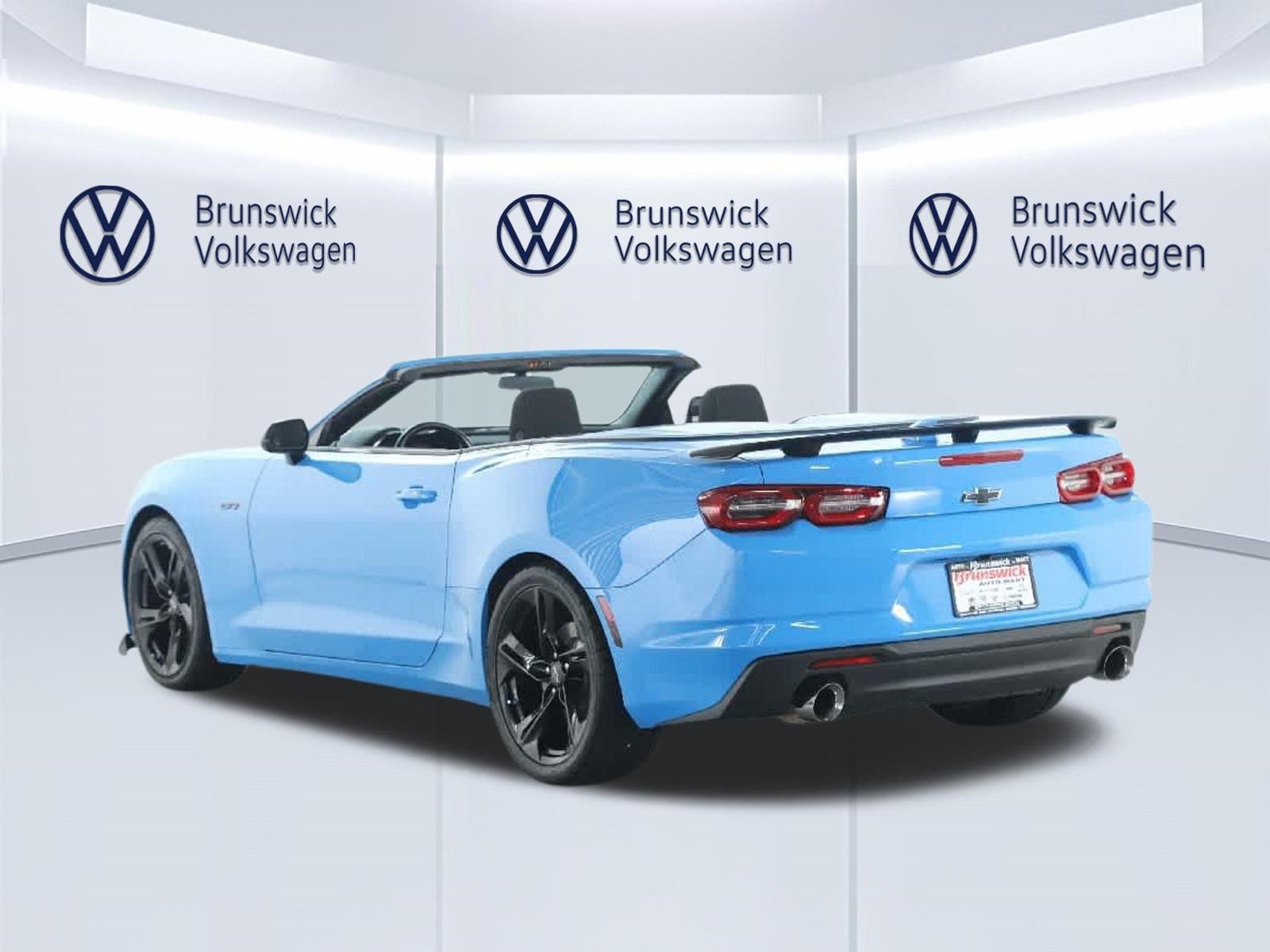 Used 2022 Chevrolet Camaro LT RWD image 41