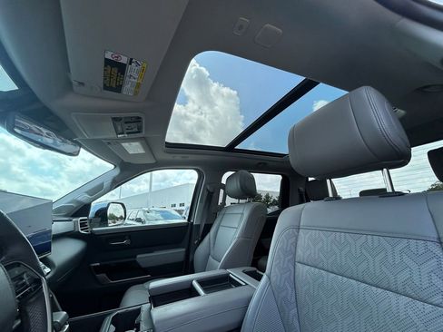 Used 2023 Toyota Tundra Limited AWD/4WD image 12