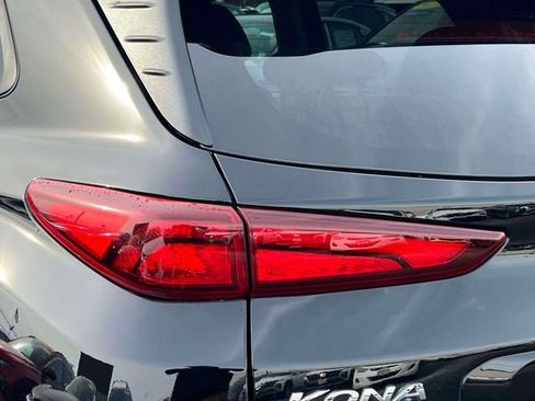 Certified 2023 Hyundai Kona SEL image 11