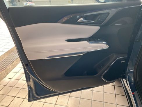 New 2026 Chevrolet Traverse High Country image 10