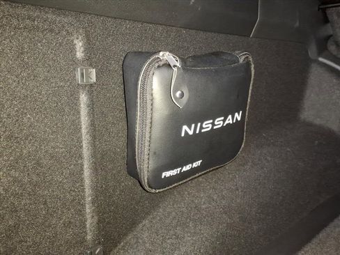 Certified 2023 Nissan Rogue SV image 9