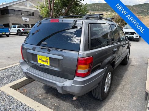 Used 2004 Jeep Grand Cherokee Laredo w/ Convenience Group AWD/4WD image 4