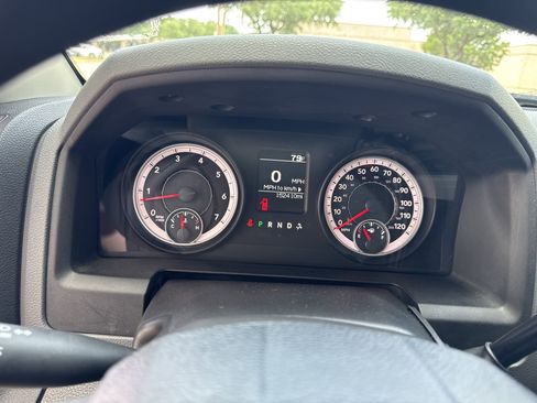 Used 2013 RAM 1500 Express RWD image 17