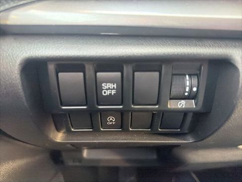 Used 2021 Subaru Forester Premium AWD/4WD image 18