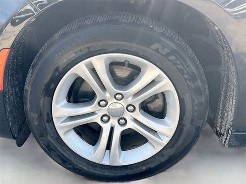 Used 2020 Dodge Charger SXT w/ Leather Interior Group image 28