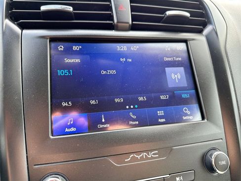 Used 2019 Ford Fusion SE w/ Equipment Group 151A image 13