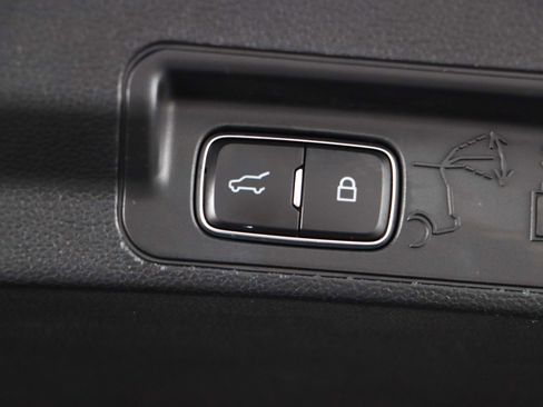 Used 2020 Ford Explorer Limited w/ Class III Trailer Tow Package image 31