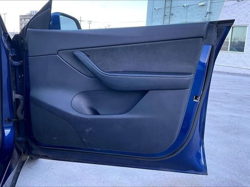 Used 2020 Tesla Model Y Performance AWD/4WD image 28