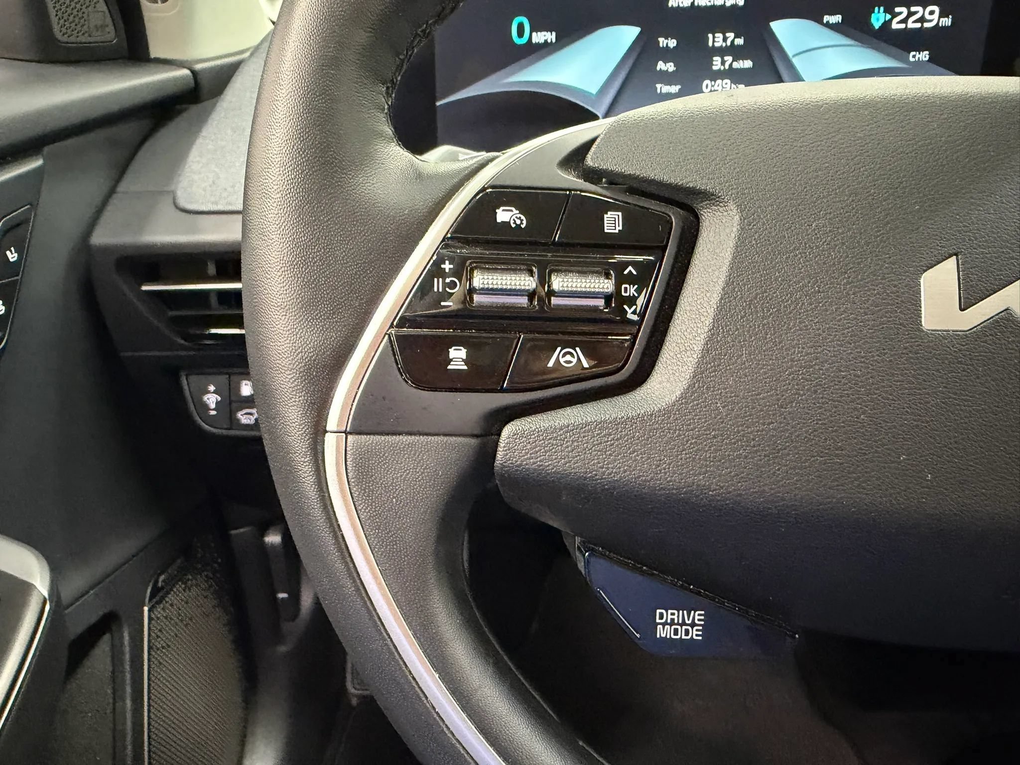 Used 2022 Kia EV6 Wind w/ Wind Technology Package AWD/4WD image 33