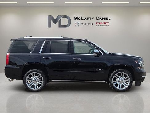 Used 2019 Chevrolet Tahoe Premier w/ Premier Plus Edition image 6