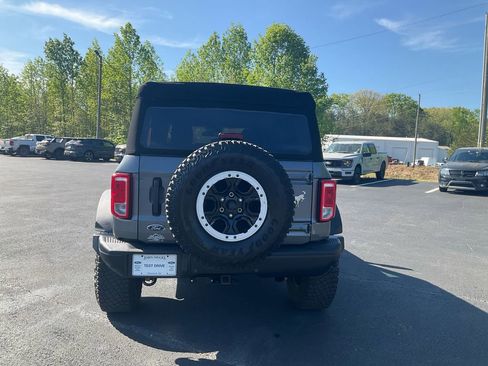 Used 2024 Ford Bronco Black Diamond w/ Sasquatch Package AWD/4WD image 6
