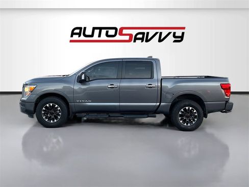Used 2024 Nissan Titan SV w/ SV Convenience Package image 4
