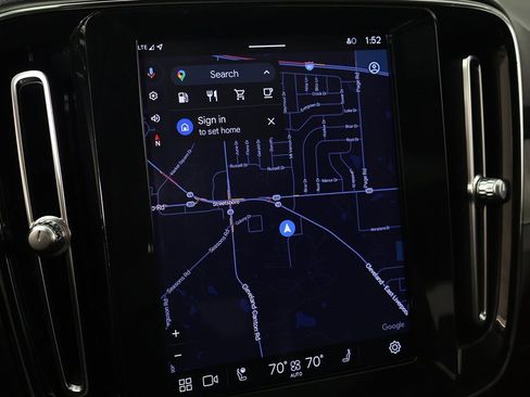 Used 2023 Volvo XC40 B5 Plus w/ Protection Package Premier image 48