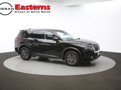 Used 2024 Nissan Pathfinder S image 59