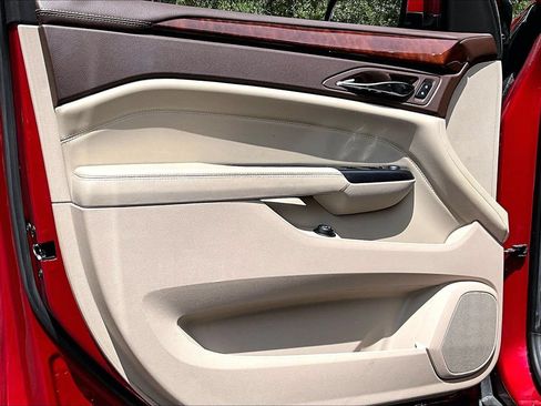 Used 2015 Cadillac SRX Premium FWD image 17