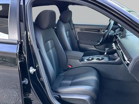 Used 2025 Honda Civic Sport image 9