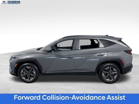 Used 2025 Hyundai Tucson SEL FWD image 2