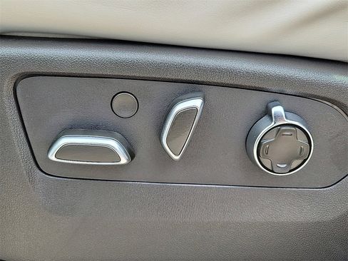 New 2026 Cadillac Escalade Platinum Luxury w/ LPO, Floor Liner Package image 15