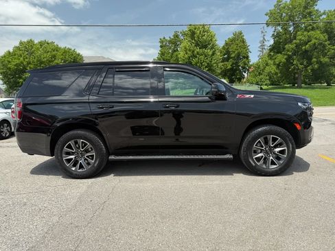 Used 2023 Chevrolet Tahoe Z71 w/ Luxury Package AWD/4WD image 4