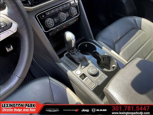 Used 2023 Volkswagen Atlas SEL Premium AWD/4WD image 17