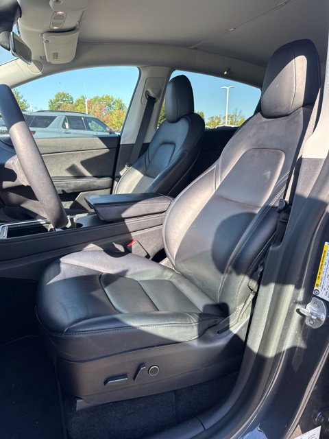 Used 2021 Tesla Model Y Long Range AWD/4WD image 20