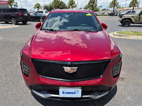 Used 2025 Cadillac XT4 Sport FWD image 8