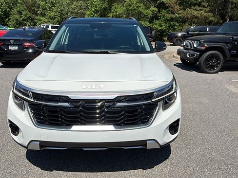 Used 2024 Kia Seltos S FWD image 3