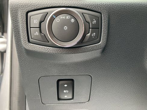 Used 2022 Ford F250 Lariat w/ Chrome Package image 18