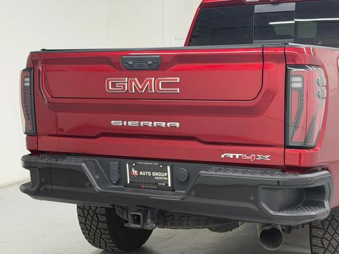 Used 2025 GMC Sierra 2500 AT4X AWD/4WD image 38