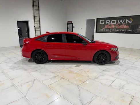 Used 2022 Honda Civic Sport image 8