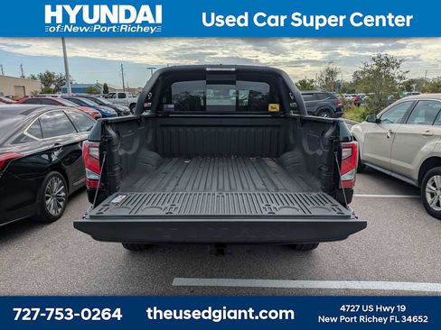 Used 2024 Nissan Titan PRO-4X w/ Off Road Protection Package image 7