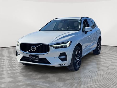 Certified 2023 Volvo XC60 B5 Core w/ Climate Package image 2