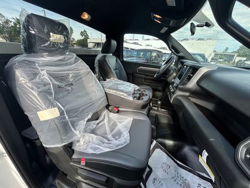 New 2024 RAM 3500 Tradesman w/ Chrome Appearance Group image 31