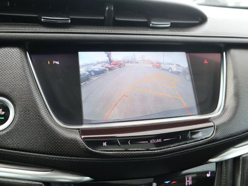 Used 2017 Cadillac XT5 Luxury w/ Driver Awareness Package FWD image 22