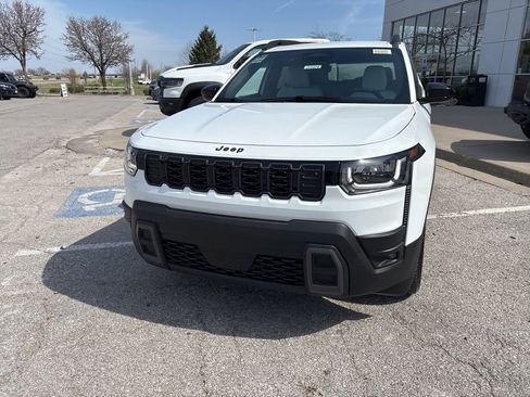 New 2026 Jeep Cherokee Laredo AWD/4WD image 11