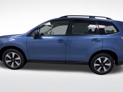 Used 2018 Subaru Forester 2.5i Premium w/ All-Weather Package AWD/4WD image 5