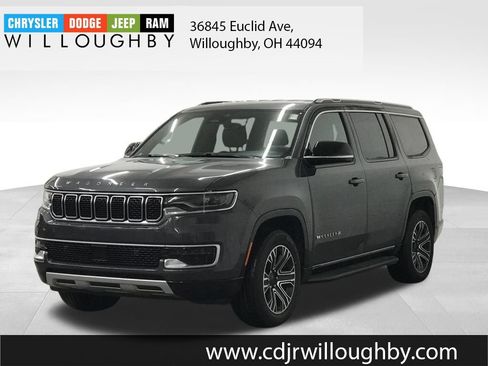 Used 2024 Jeep Wagoneer Series II image 1