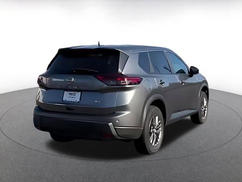 Used 2024 Nissan Rogue S AWD/4WD image 9
