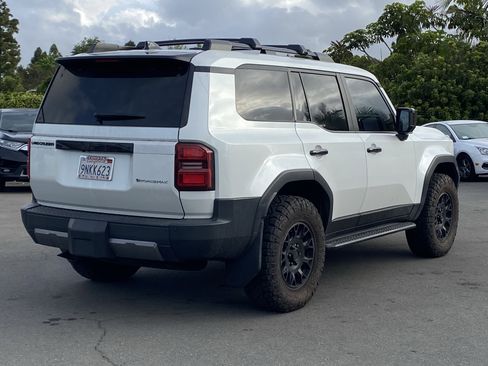 Used 2024 Toyota Land Cruiser image 3