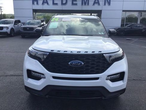 Certified 2024 Ford Explorer ST-Line w/ Class IV Trailer Tow Package AWD/4WD image 3