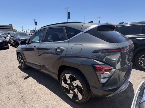 Used 2025 Hyundai Kona Limited FWD image 8