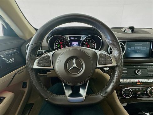 Certified 2020 Mercedes-Benz SL 550 image 11