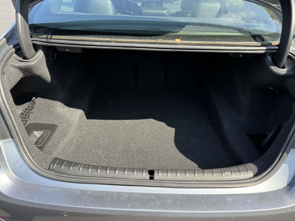 Used 2019 BMW 530i xDrive w/ Premium Package AWD/4WD image 17
