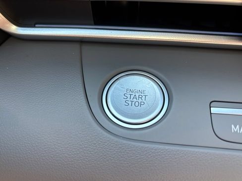 New 2025 Hyundai Elantra SEL FWD image 28